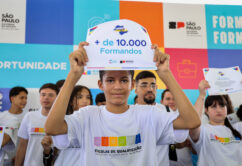Caminho da Capacitação: Fundo Social de SP supera 10 mil certificados em formatura de 686 alunos na região Central